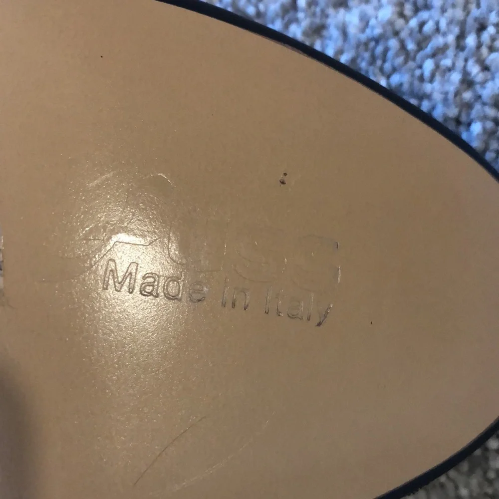 Fuss heels - Picture 7 of 8